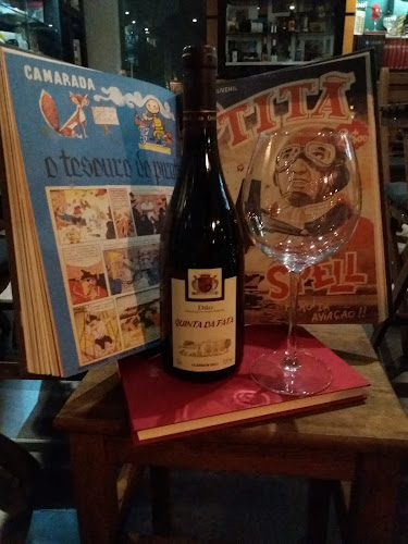 Comentarii opinii despre Santa Sede Winebar - Petiscos & Francesinhas