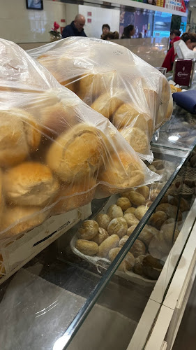 Comentarii opinii despre Padaria e Pastelaria Albano & Filhos