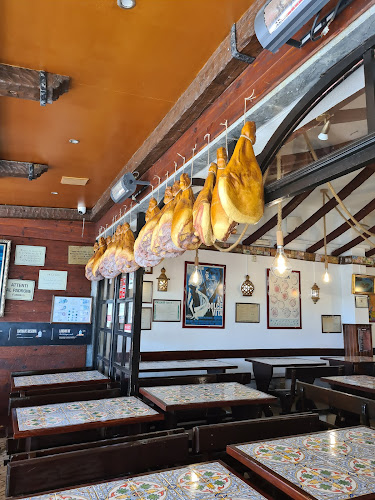 Ed Mar Azul, Av. Tomás Cabreira, 8500-802 Portimão