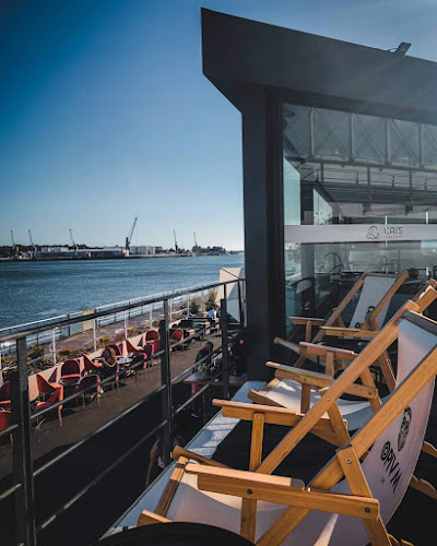 Cais Club & Lounge - Gastronomia e hotelaria