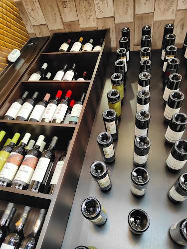 Restaurante Hell Bull - Steakhouse e Tapas - Gastronomia e hotelaria