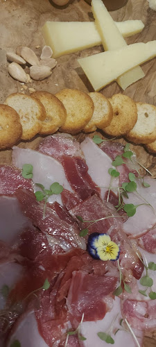 R. Duques de Bragança 5M, 1200-162 Lisboa