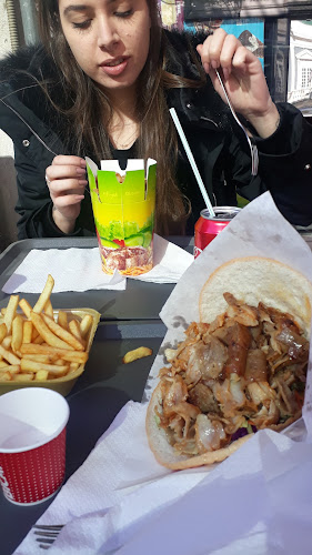 Donner Kebab House - Gastronomia e hotelaria