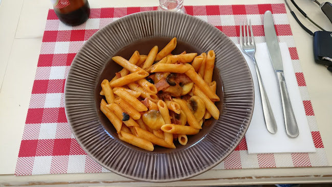 Papadoc Pizza & Pasta Caffe - Gastronomia e hotelaria