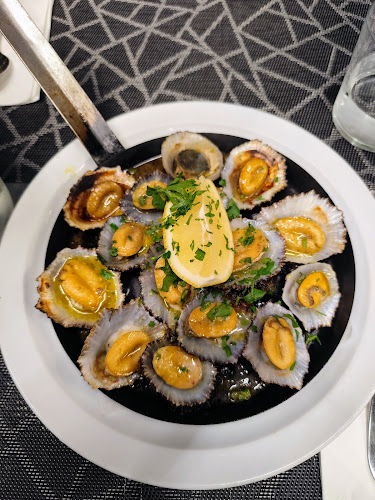 Opinii despre Cantinho dos Amigos în Funchal - Gastronomia e hotelaria