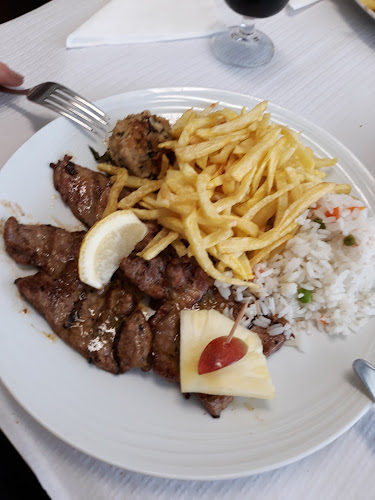 Gino's - Gastronomia e hotelaria