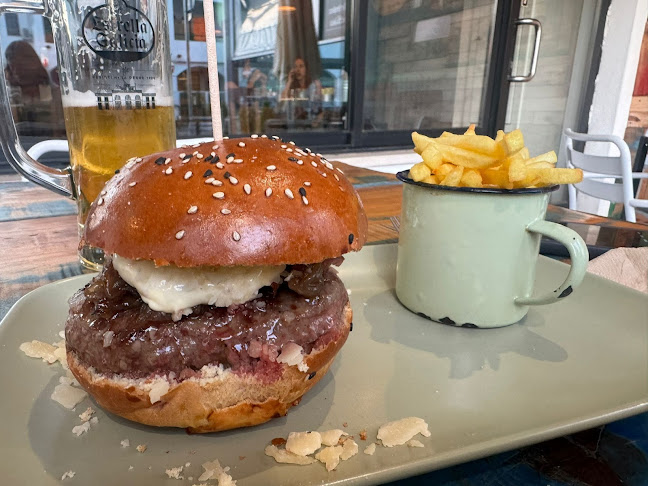 Opinii despre Rusty'co Bar e Restaurante în Albufeira - Gastronomia e hotelaria