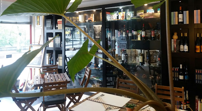 Santa Sede Winebar - Petiscos & Francesinhas - Viseu