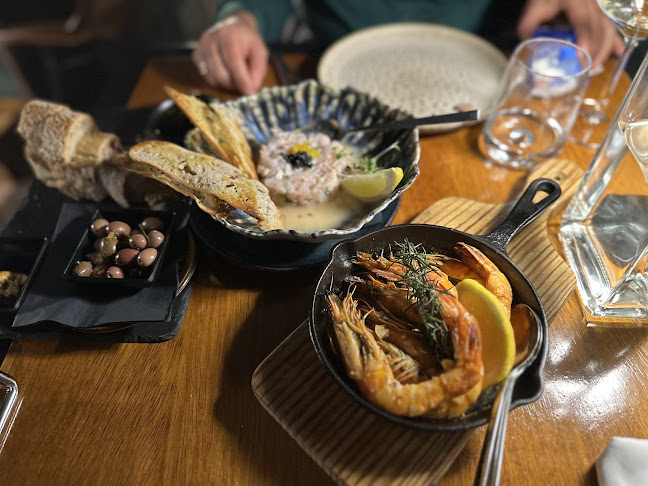 Rua dos Caldeireiros 135, 4050-140 Porto