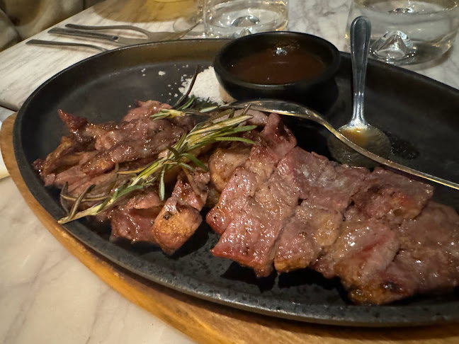 ALIBI by YoursPorto - Gastronomia e hotelaria