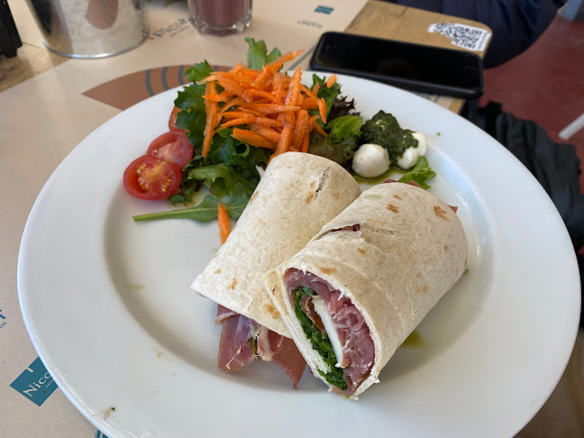 Opinii despre Picaba Natural Café în Porto - Gastronomia e hotelaria