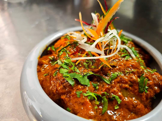 Opinii despre The Curry Leaf în Lagos - Gastronomia e hotelaria