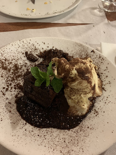 Angelus - Gastronomia e hotelaria