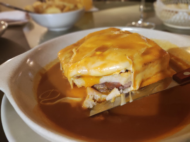 Bus 77 - Gastronomia e hotelaria