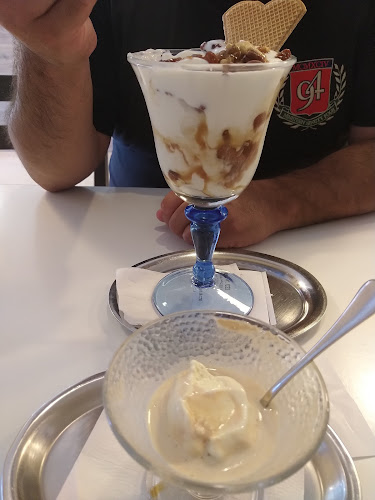 Comentarii opinii despre Gelataria Novalis