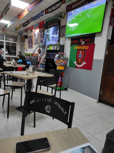 Opinii despre Taverna do Paredes în Carregado - Gastronomia e hotelaria