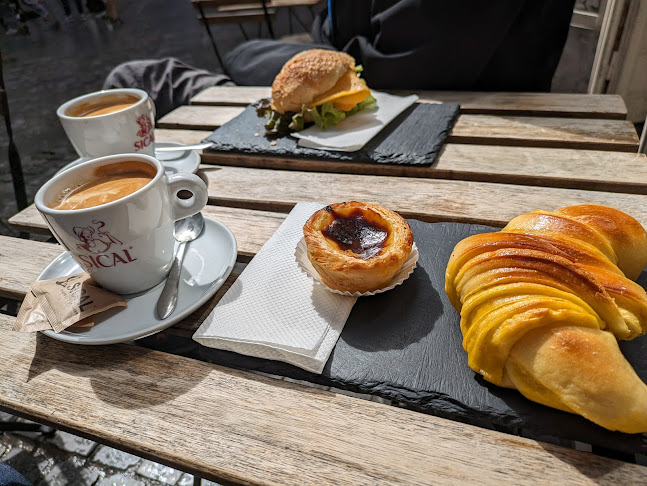 Rua dos Caldeireiros 7, Porto