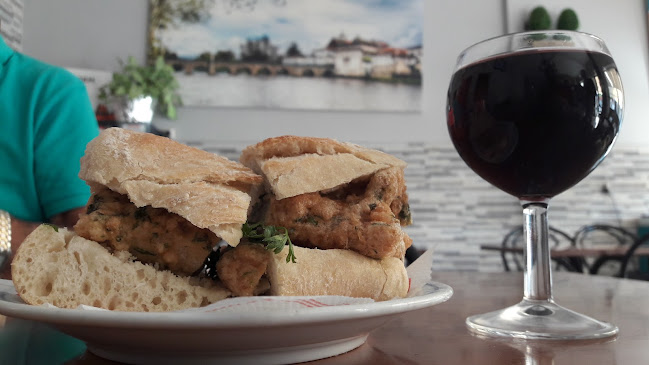 Cafe Bar Manuel da Praça - Gastronomia e hotelaria