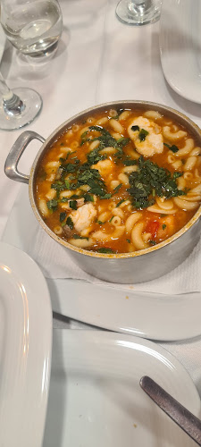 Opinii despre Marisqueira do Bairro în Olival Basto - Gastronomia e hotelaria