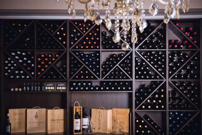 Av. Dr. Francisco Barahona 6 8, 7005-150 Évora