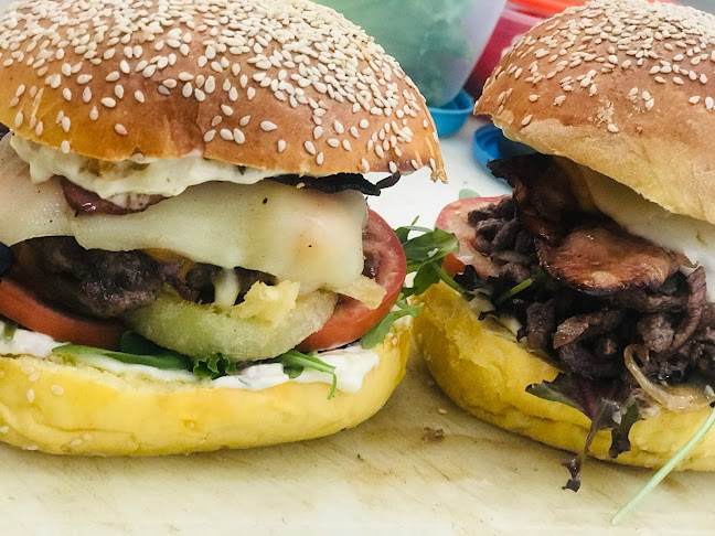 Opinii despre Restaurante MR BURGUER în Seixal - Gastronomia e hotelaria
