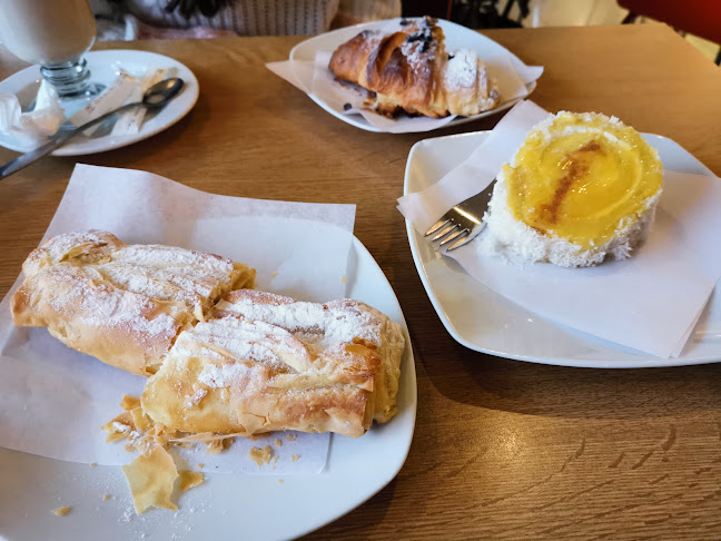 Opinii despre Pastelaria Doce Fantasia în Alto Verissimo - Gastronomia e hotelaria