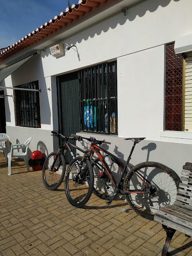 O Emigrante - Café e Mini-Mercado - Gastronomia e hotelaria