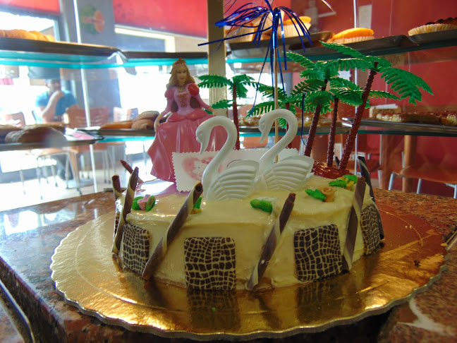 Confeitaria Delicia do Canto - Gastronomia e hotelaria