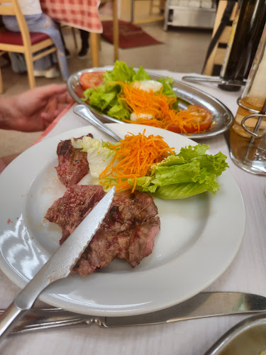 https://www.facebook.com/Restaurante-O-Pinheiro-125080587561562