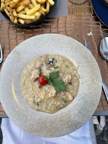 Comentarii opinii despre Tiles Restaurant