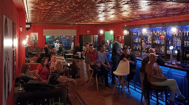 Comentarii opinii despre Chicago's Lounge Bar