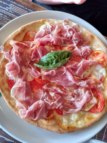 Ed Mar Azul, Av. Tomás Cabreira, 8500-802 Portimão