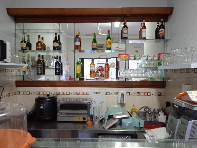 Opinii despre Café Da Vila în Montijo - Gastronomia e hotelaria