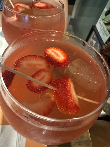 Santa Sede Winebar - Petiscos & Francesinhas - Viseu