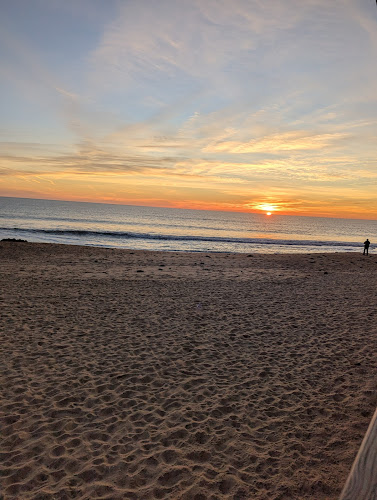 Julia’s restaurant,beach bar & lounge