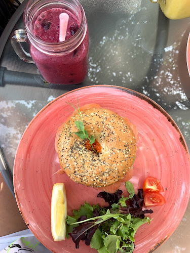 Comentarii opinii despre Be Comporta