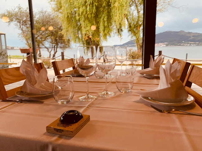 R. das Pedras Ruivas, 4910-347