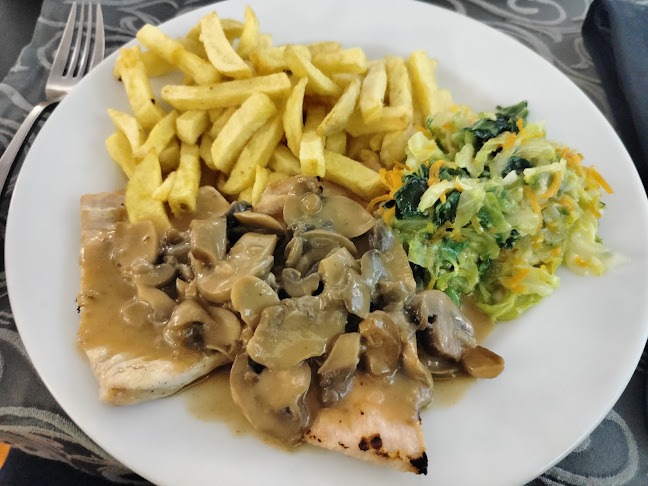 R. Brito e Cunha 200, 4450-082 Matosinhos