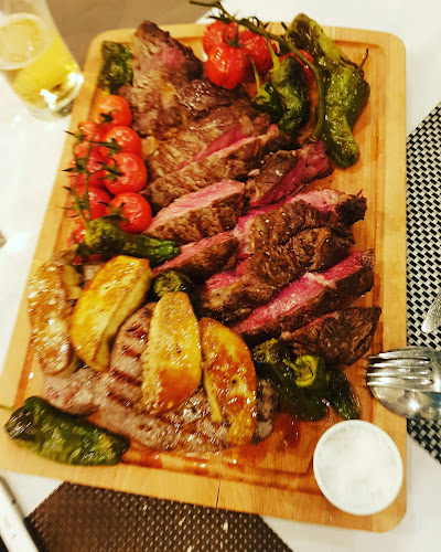 Opinii despre Restaurante Club House Vale Pisão în Maia - Gastronomia e hotelaria