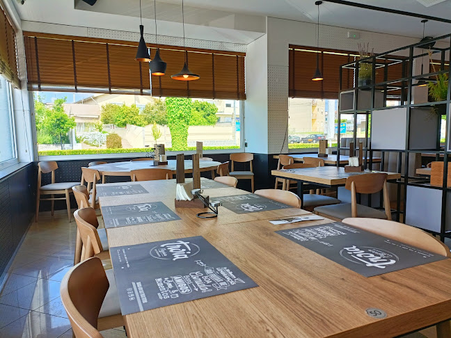 R. de Santa Catarina 42, 4720-340 Ferreiros