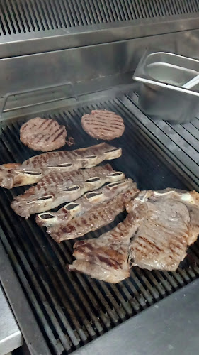 R. Principal 11, A dos Cunhados