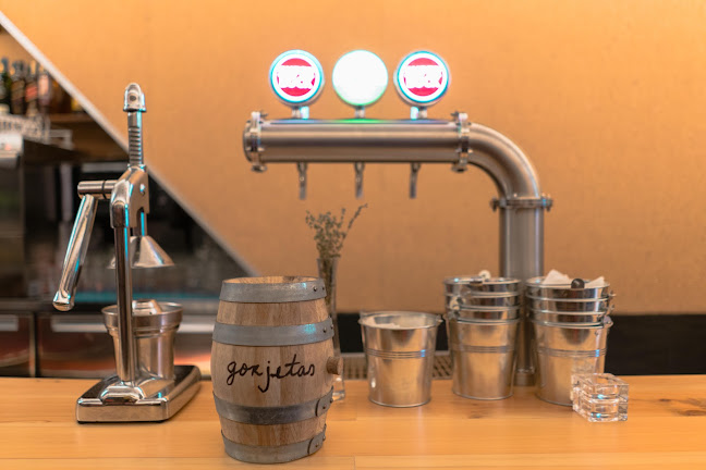 Comentarii opinii despre Menina e Moça Porto