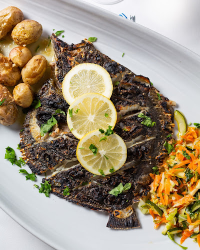 Opinii despre Armazém do Peixe în Vila Nova de Gaia - Gastronomia e hotelaria