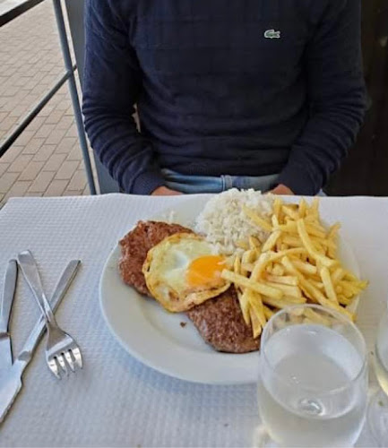 Opinii despre O Nosso Prego Restaurante & Cervejaria - Costa da Caparica în Costa da Caparica - Gastronomia e hotelaria