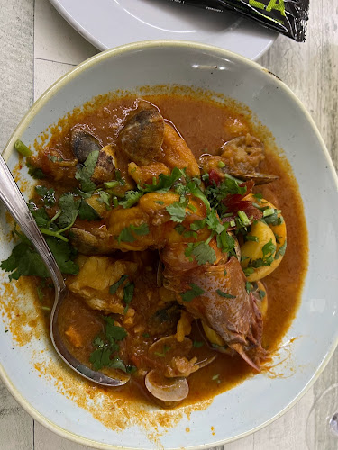 Opinii despre Julia’s restaurant,beach bar & lounge în Almancil - Gastronomia e hotelaria