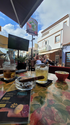 Comentarii opinii despre Los Puros Cuban Bar