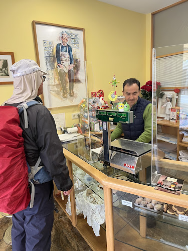 Opinii despre Confeitaria Ideal în Oliveira de Azeméis - Gastronomia e hotelaria