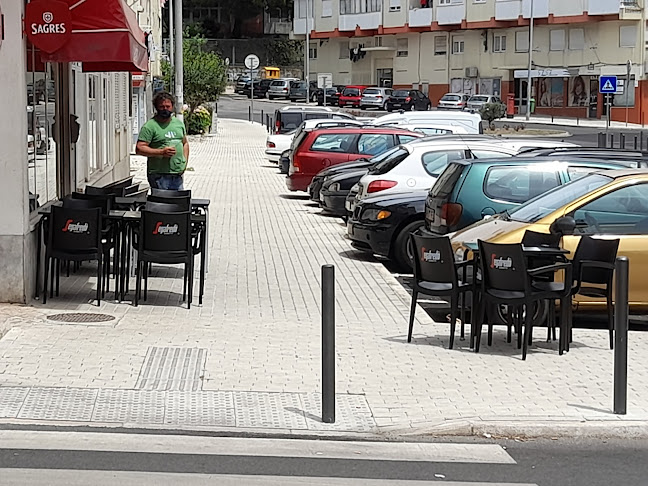 Pastelaria Um - Actividades Hoteleiras, Lda.