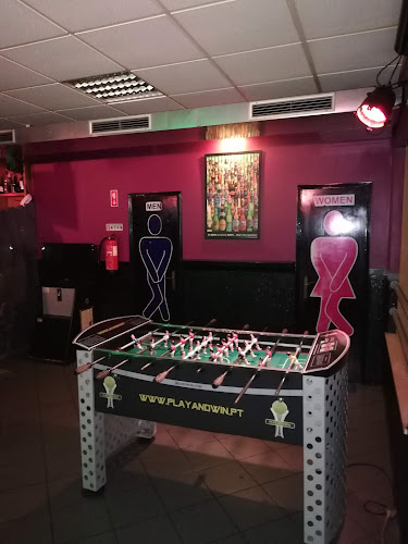 Bola 8 Bar - Oliveira do Hospital