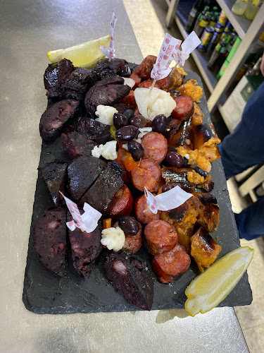 Opinii despre Catedral dos Couratos în Arrentela - Gastronomia e hotelaria